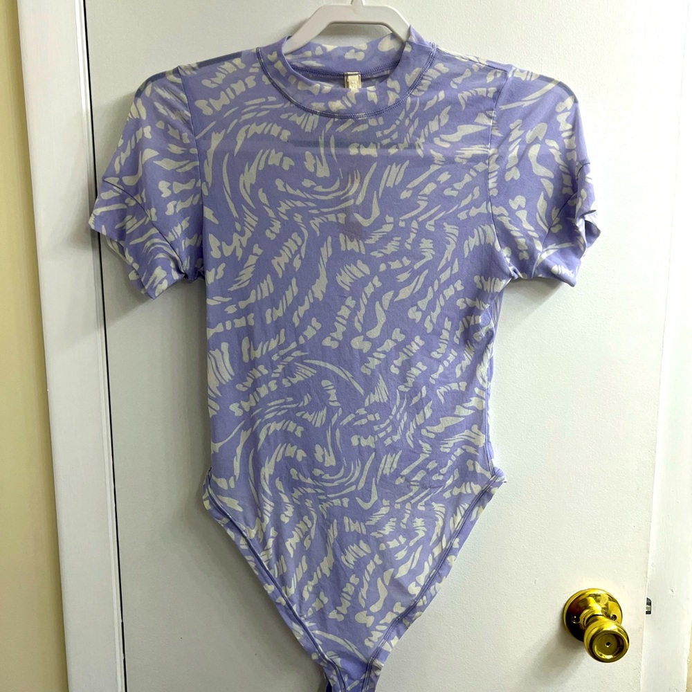 Skims NWT lilac mesh t-shirt
